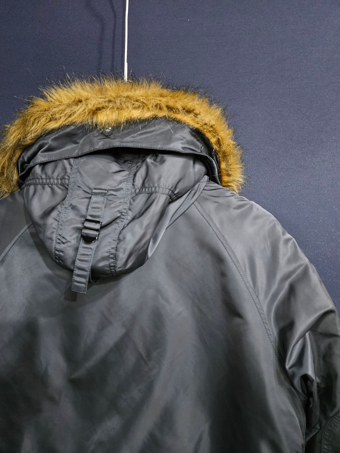 알파인더스트리 다크그레이 유광 남성 105 야상점퍼 패딩  상품이미지9