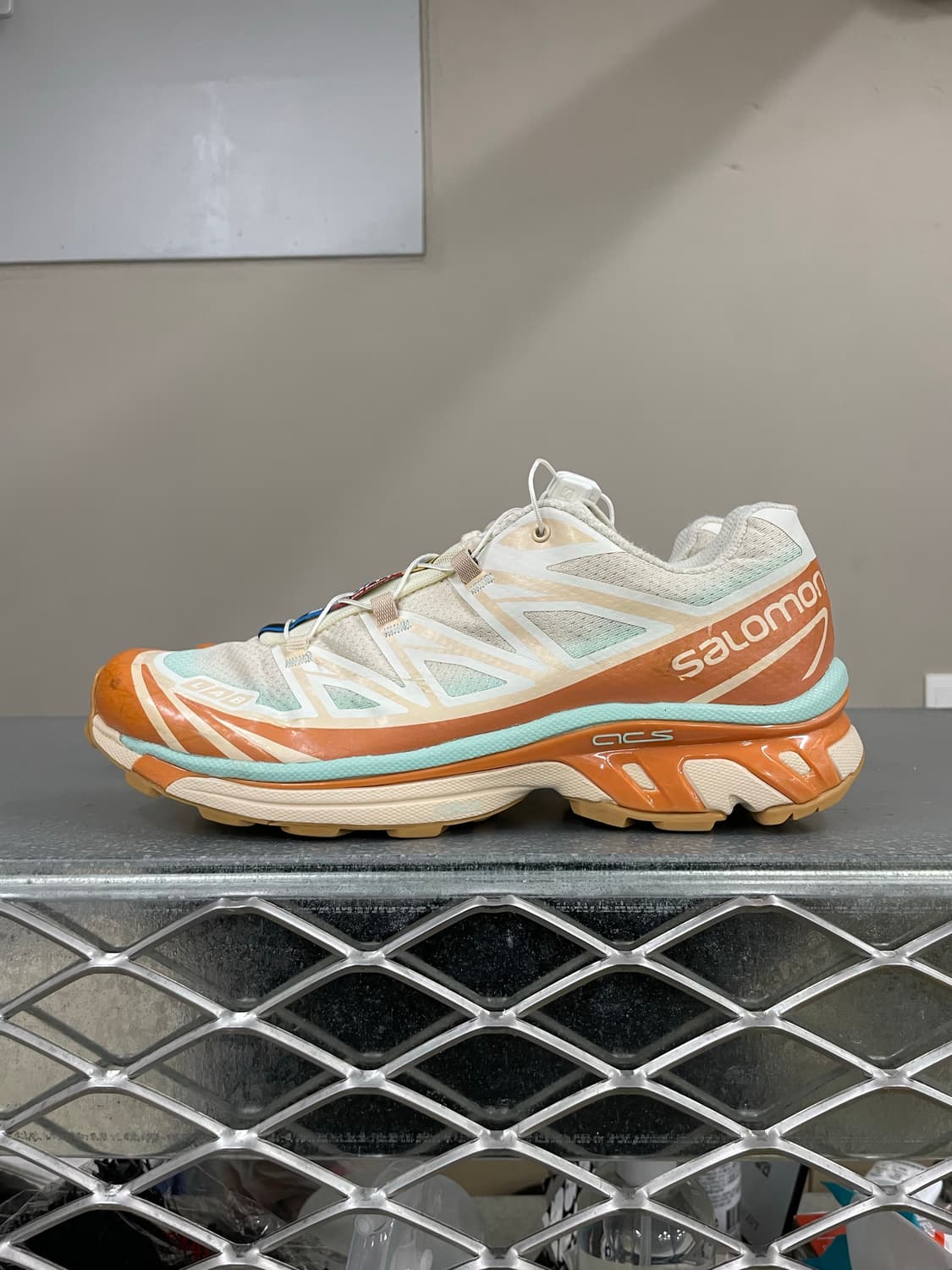 살로몬 XT-6 바닐라 아이스 썬 베이크드 270 상품이미지1