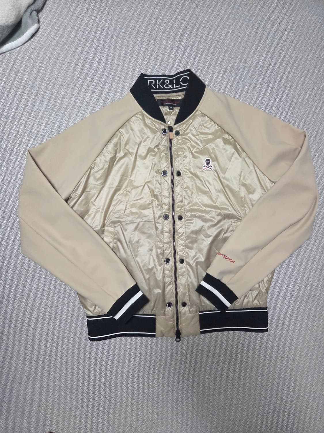 마크앤로나 자켓 팝니다 상품이미지1