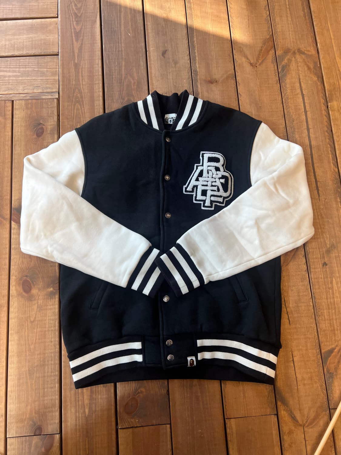 베이프 블랙 베이스볼 자켓 상품이미지8