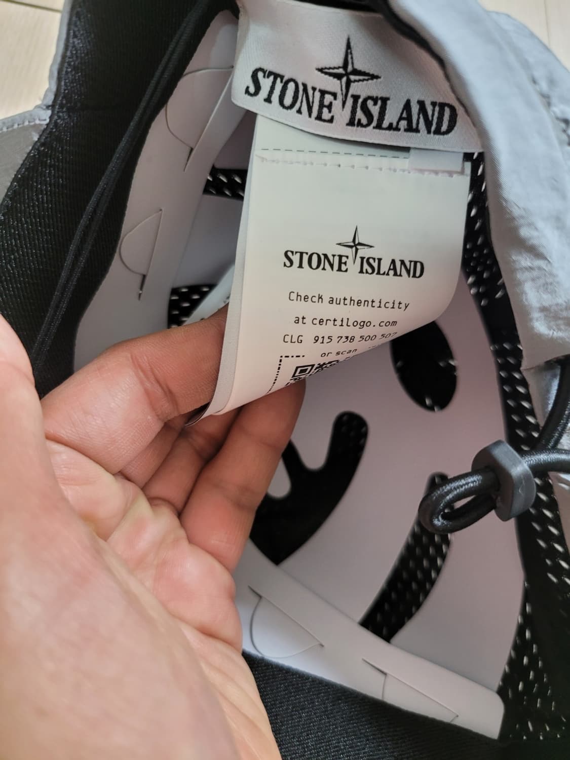 26SS 신상] 자연과 도시의 빛, 스톤아일랜드 나일론 메탈 볼캡  상품이미지5