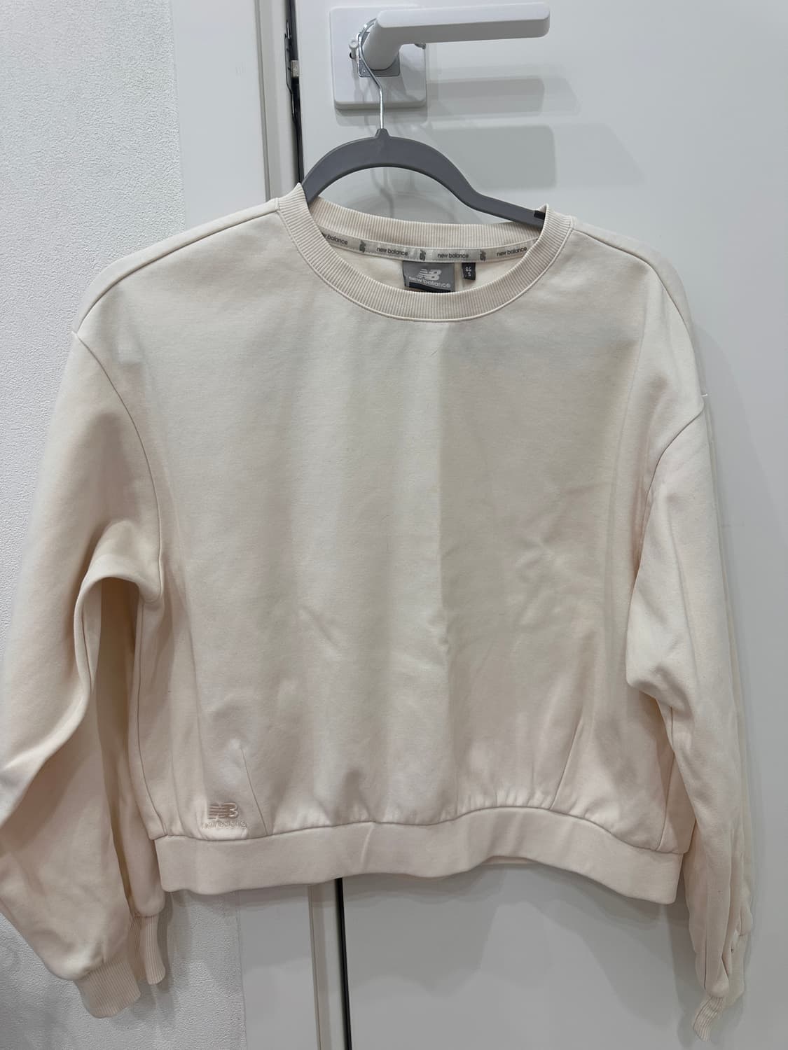 뉴발란스 맨투맨 상품이미지1