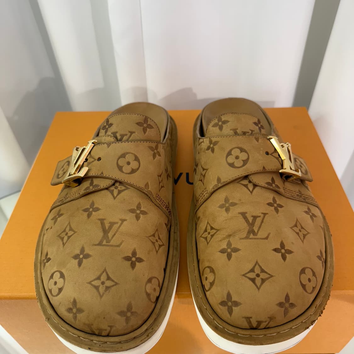 [정품] 루이비통 LV 이지 뮬 모노그램 베이지 상품이미지6