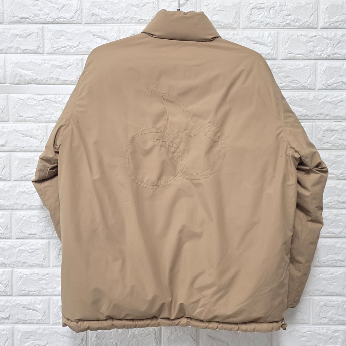 택포) 키르시 리버시블 양면 다운 패딩 L 상품이미지4