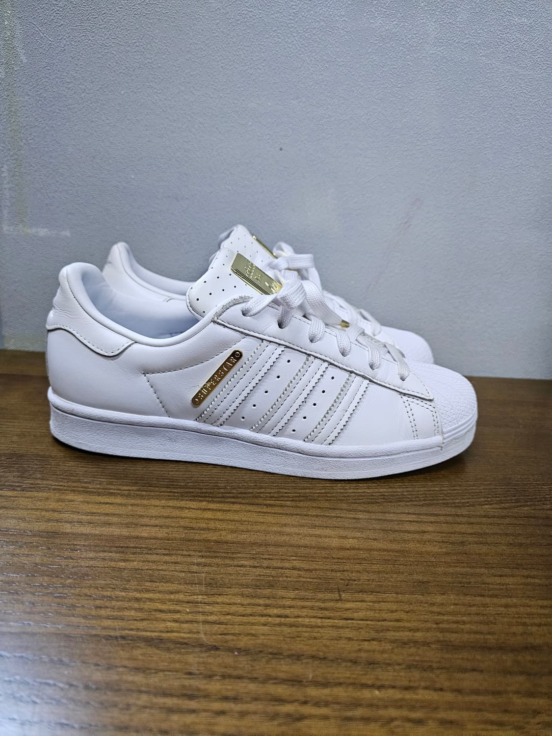 아디다스 슈퍼스타 금장 트리플화이트 상품이미지1