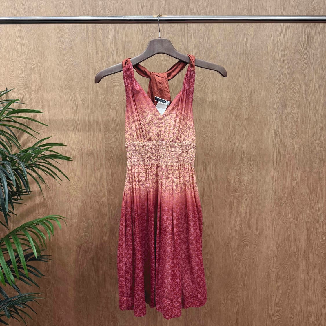 막스마라 스포트막스 홀터넥 슬리브리스 원피스 그래디언트 패턴 그라데이션 상품이미지1