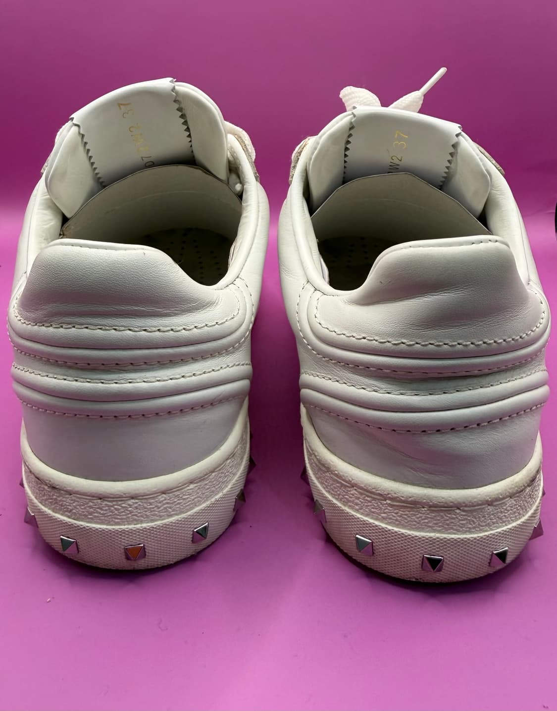 발렌티노 가라바니 오픈 스니커즈 상품이미지3