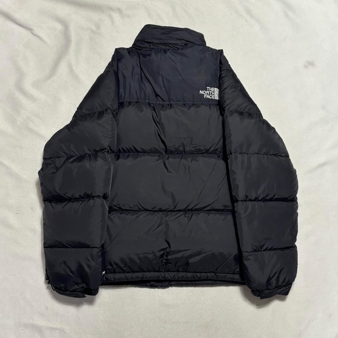 노스페이스 1996 눕시 다운700 블랙패딩 상품이미지3