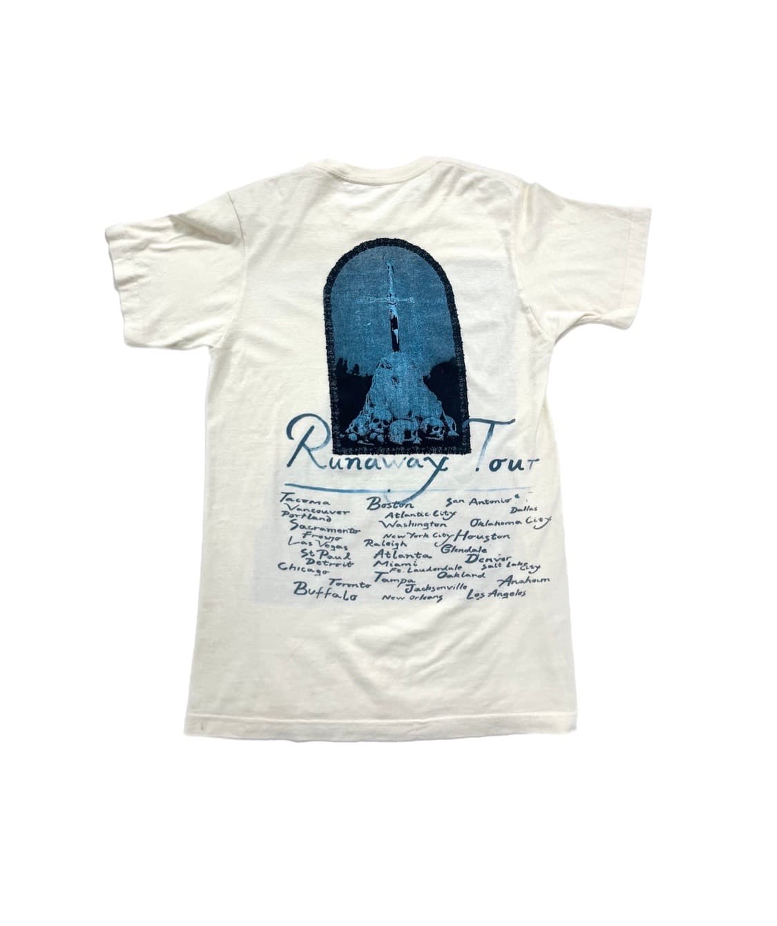 A men’s T-shirt 상품이미지2