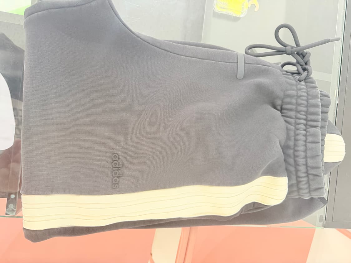 아디다스 피어오브갓 스웻팬츠 상품이미지1