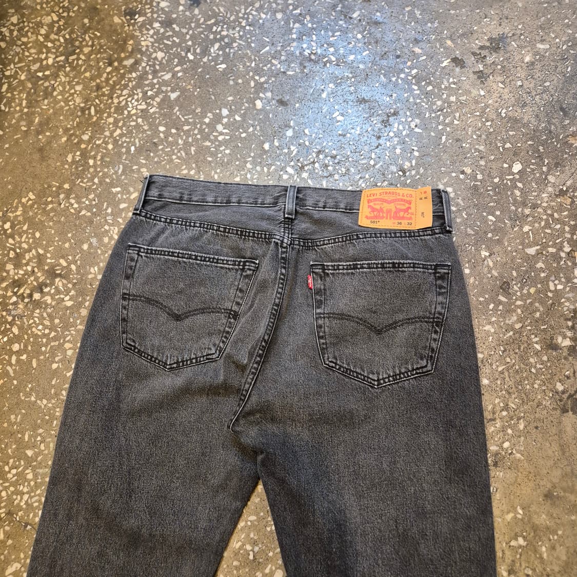 36인치 리바이스 501 워싱그레이 청바지  상품이미지7