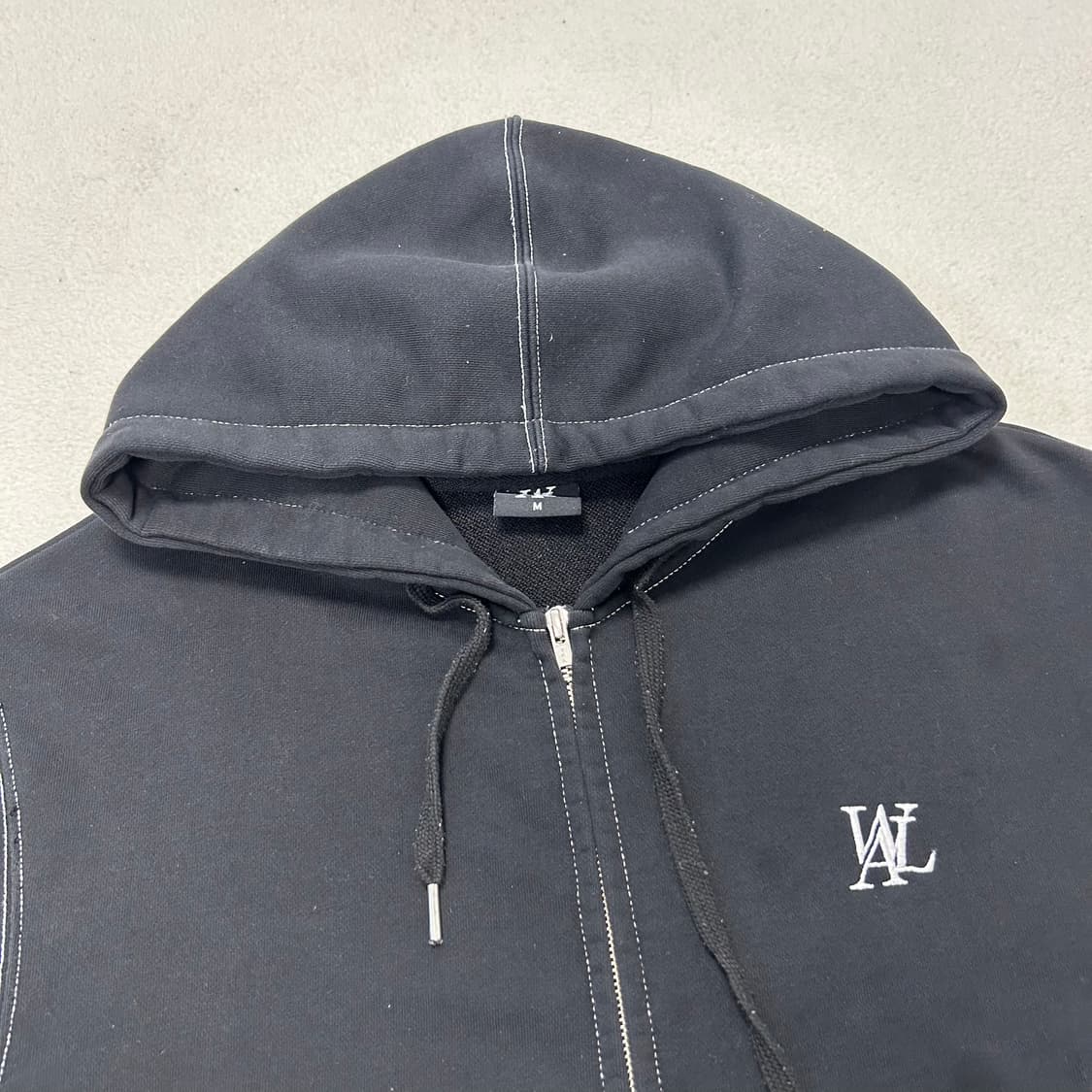 Wooalong black two-way hood zip-up  상품이미지5
