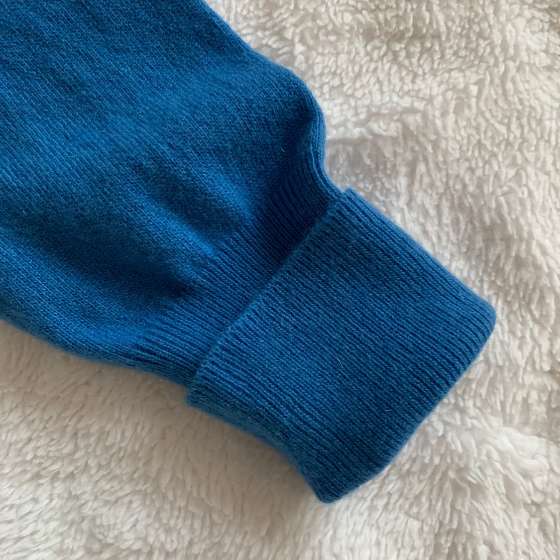 DRESS WELL 블루 캐시미어 파인울 가디건 상품이미지6