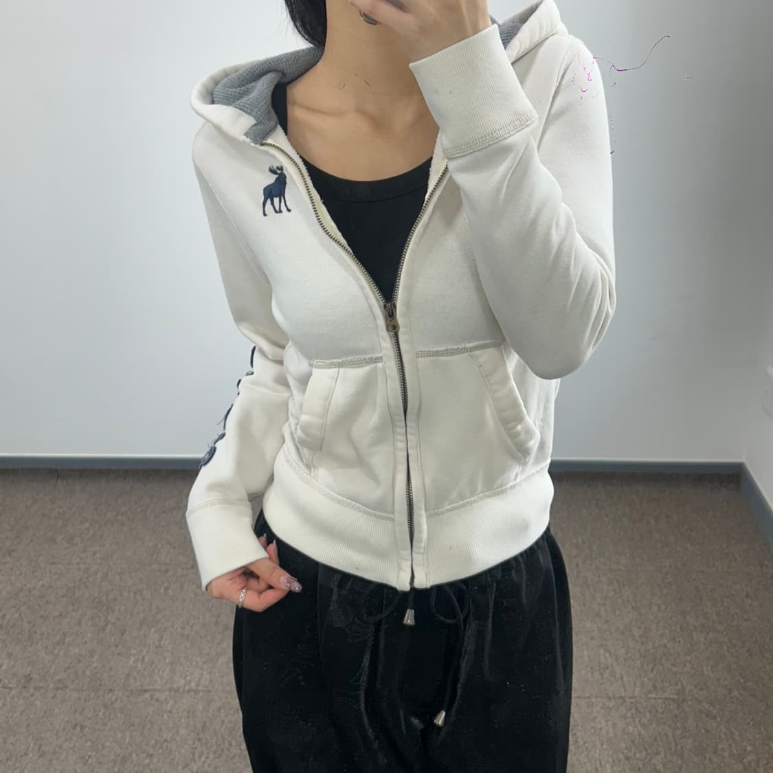 Abercrombie 아베크롬비 네이비 사이드로고 아이보리 후드집업 상품이미지1