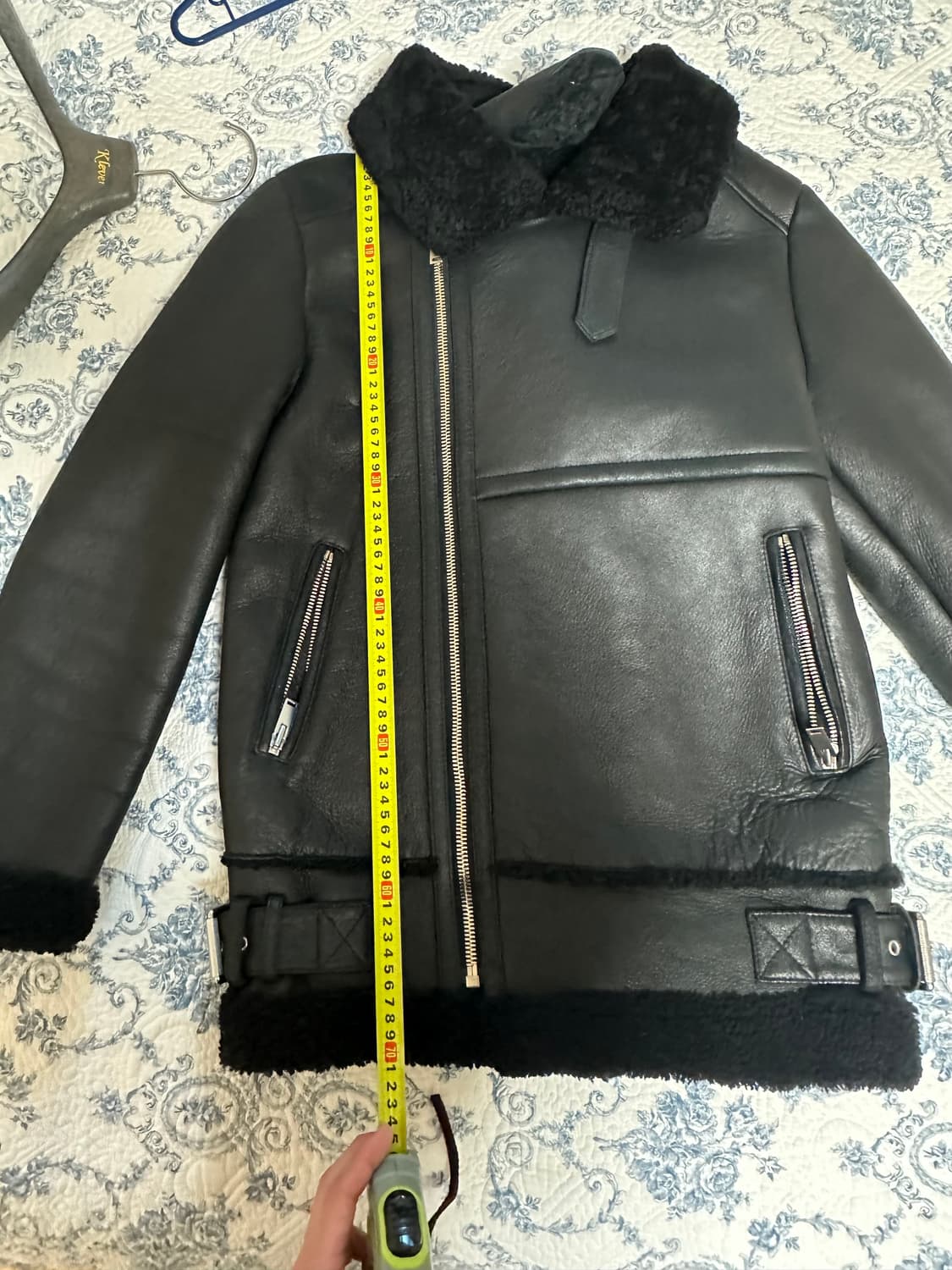 산드로 블랙 무스탕 양가죽 상품이미지5