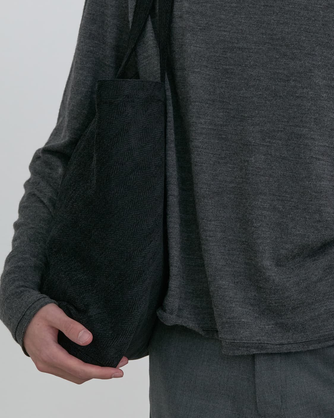 Aieul Line Bag Black 상품이미지2