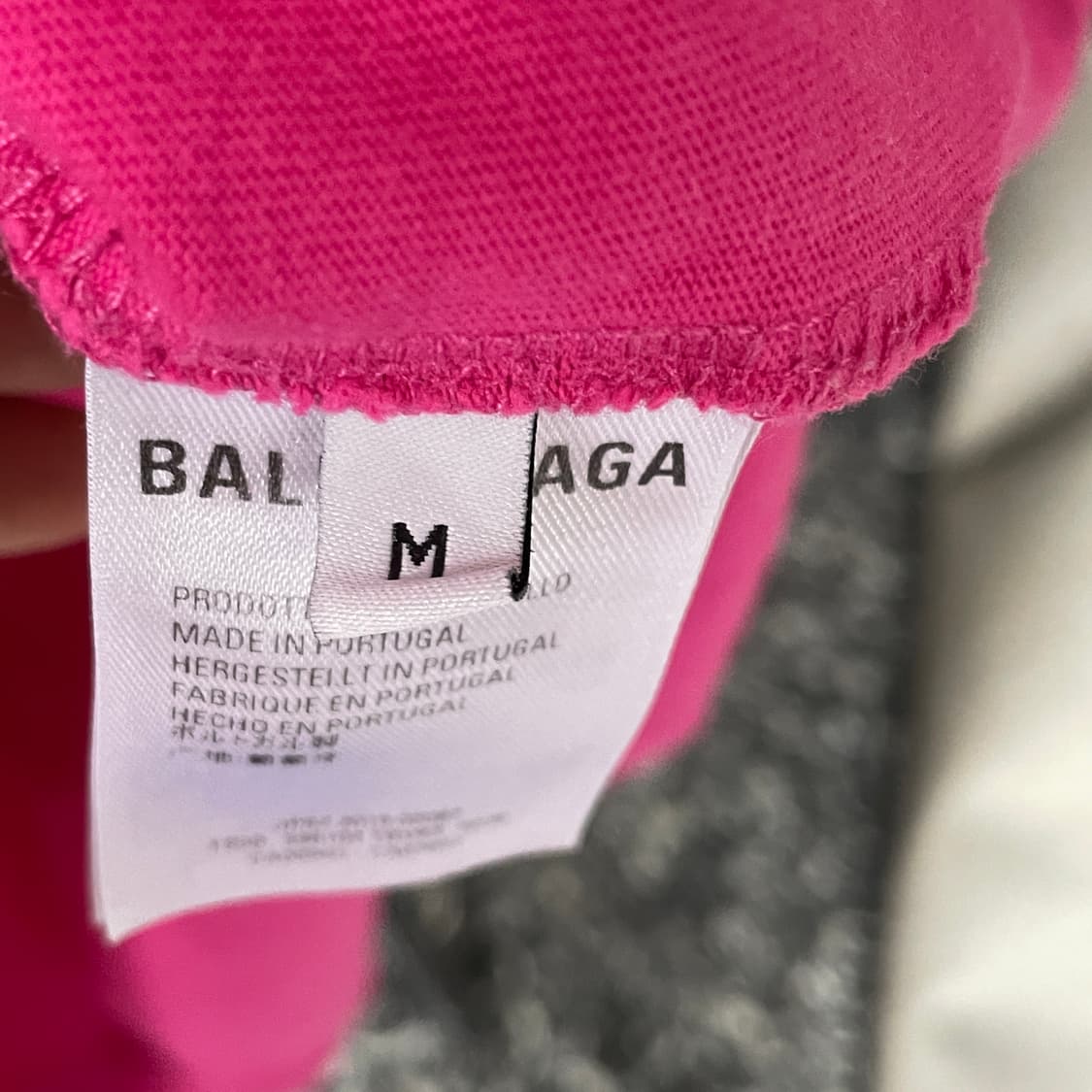 발렌시아가 스몰로고 반팔티 상품이미지5