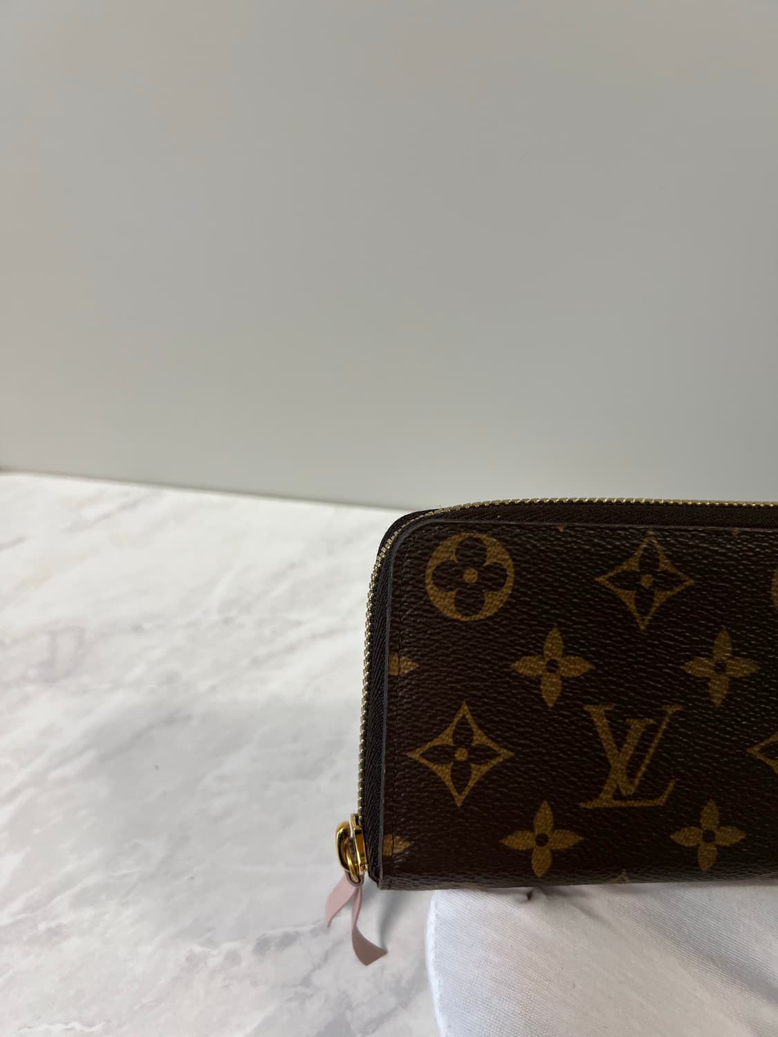 루이비통 모노그램 클레망스 지퍼 장지갑 상품이미지4