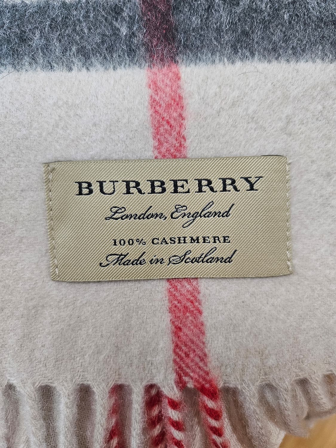 버버리 클래식 체크 머플러(정품) 상품이미지5