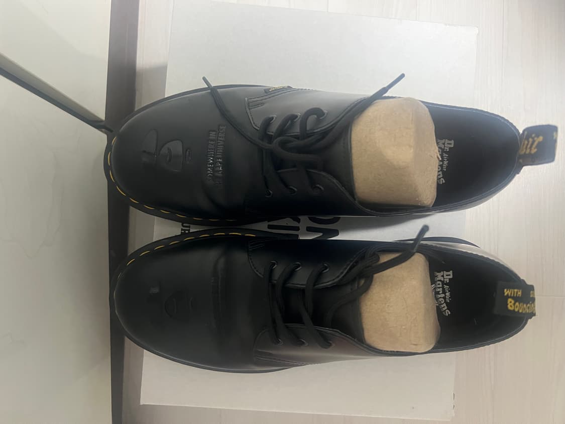 베이프x닥터마틴 1461 uk10 사이즈 판매합니다 상품이미지4