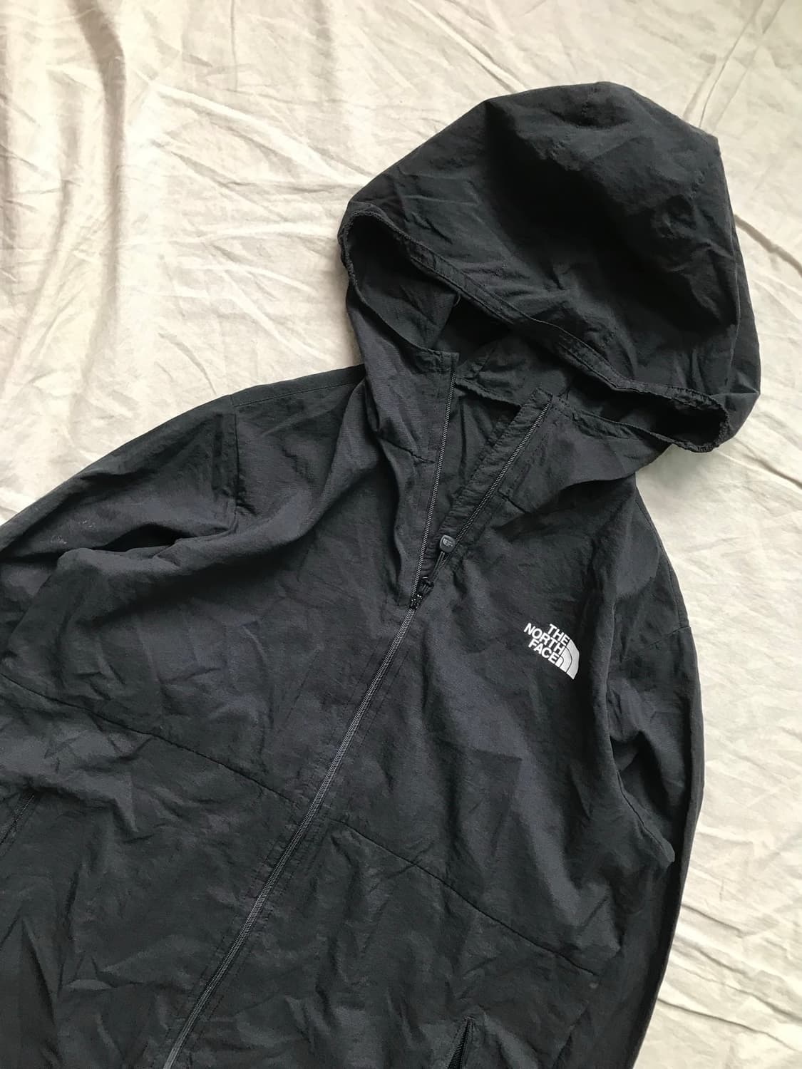 노스페이스 로고 나일론 바람막이 자켓 블랙 . price : 48,000 상품이미지5
