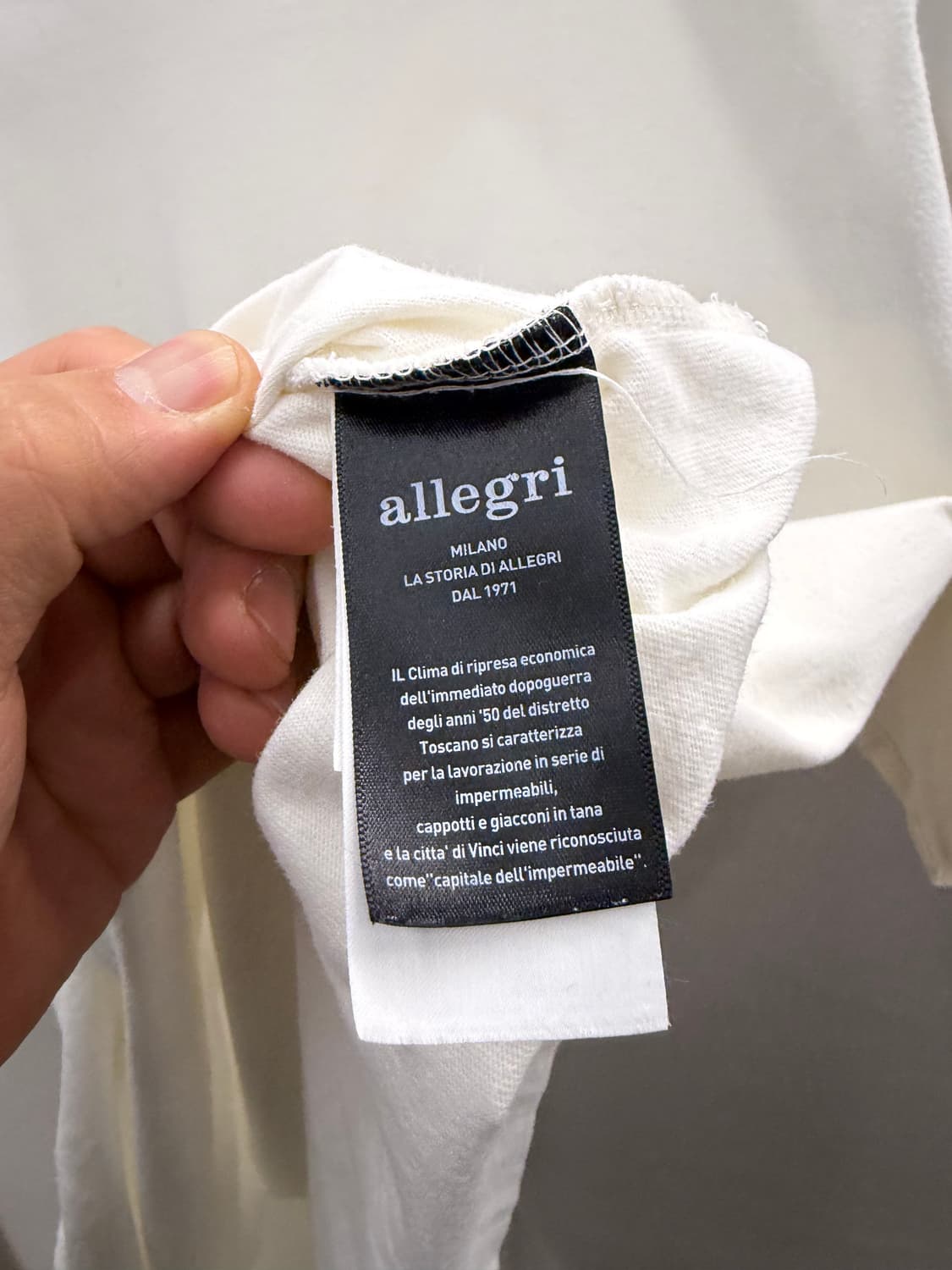  알레그리 화이트 반팔티 M 상품이미지4