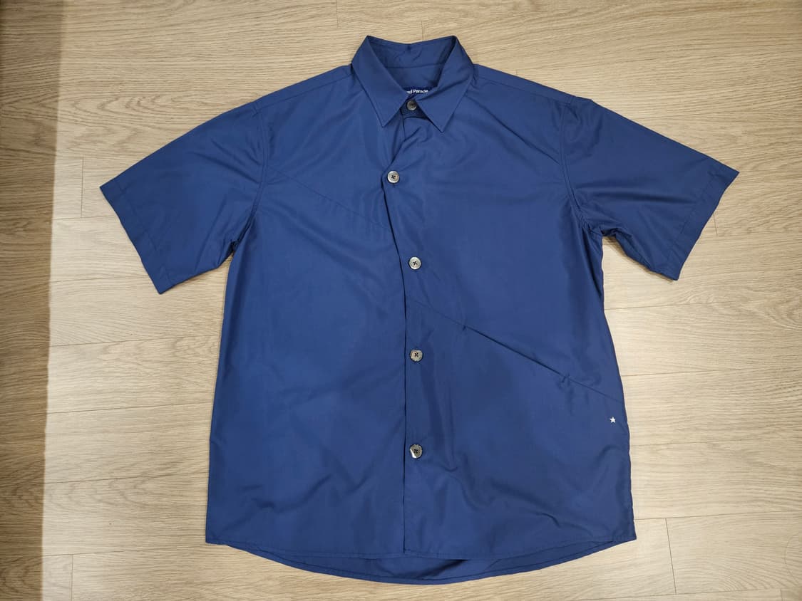 큐레이티드퍼레이드 아일랜드 숏슬리브 셔츠 상품이미지1