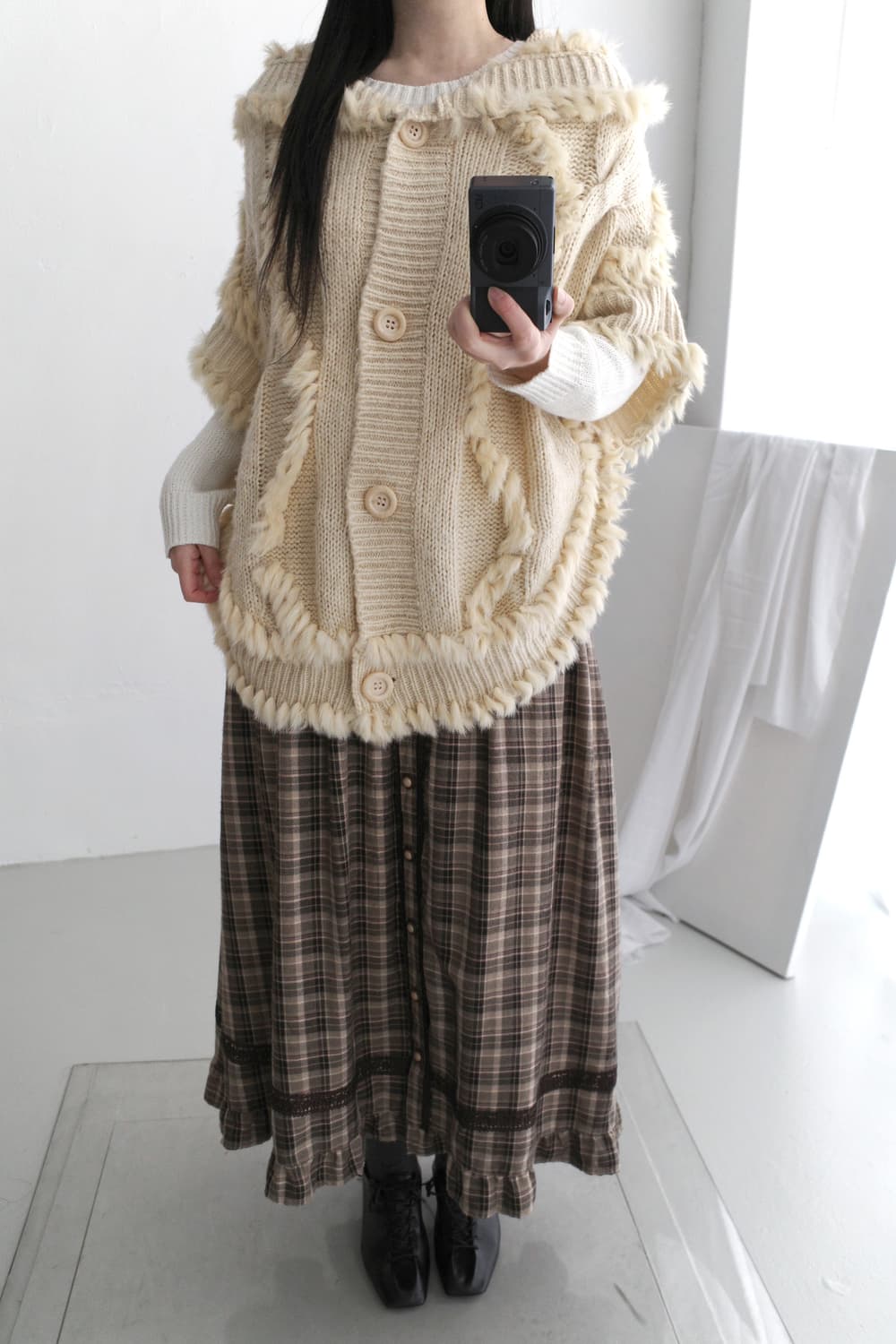 dosch) grunge fur cape 상품이미지5