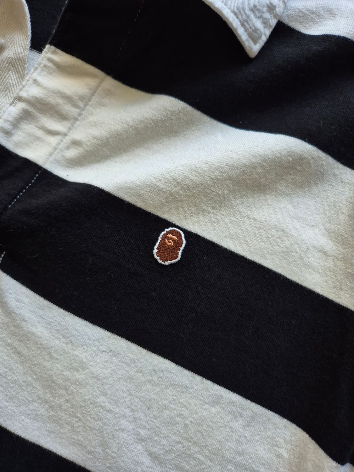 베이프 엘포 패치 보더 티. 상품이미지2