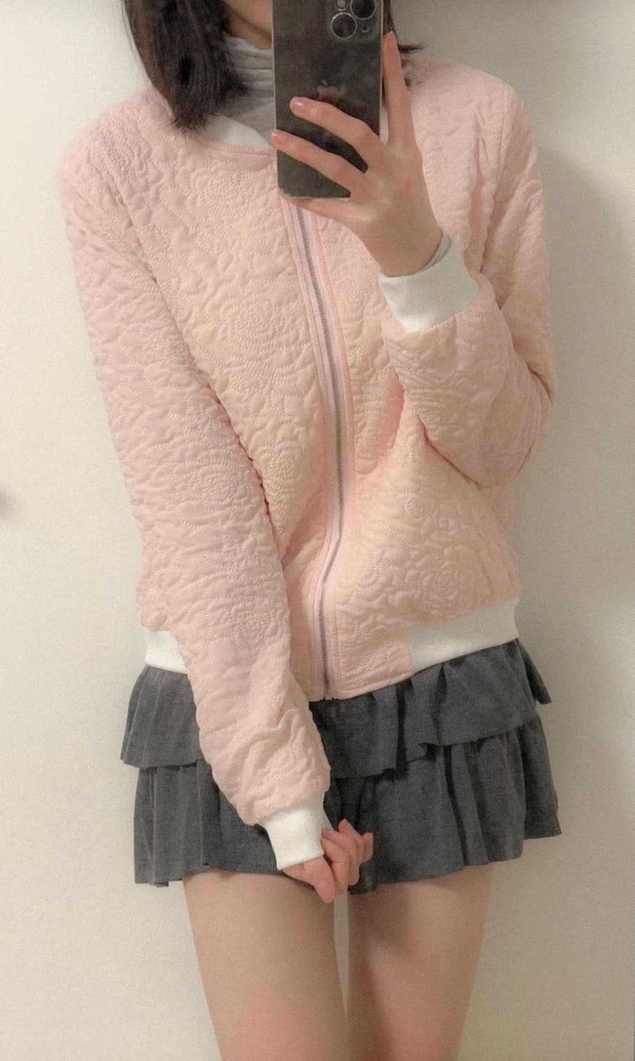 딸기우유색 장미 자수 집업 상품이미지1