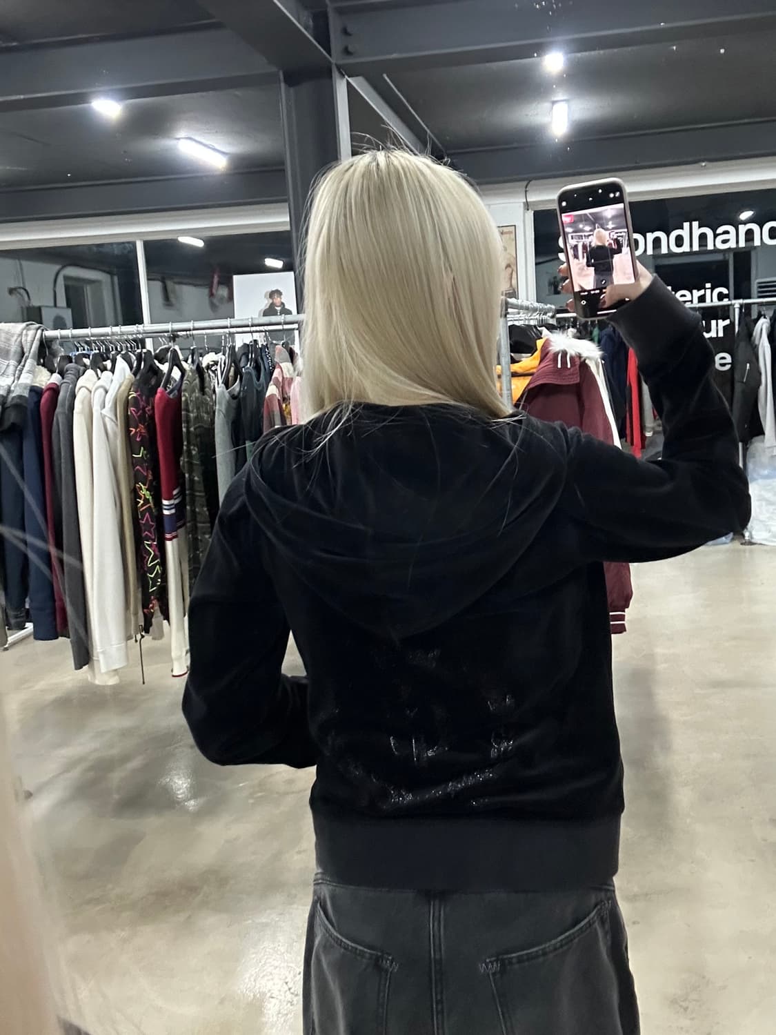  쥬시 꾸뛰르 블랙 벨벳 후드 집업  상품이미지2