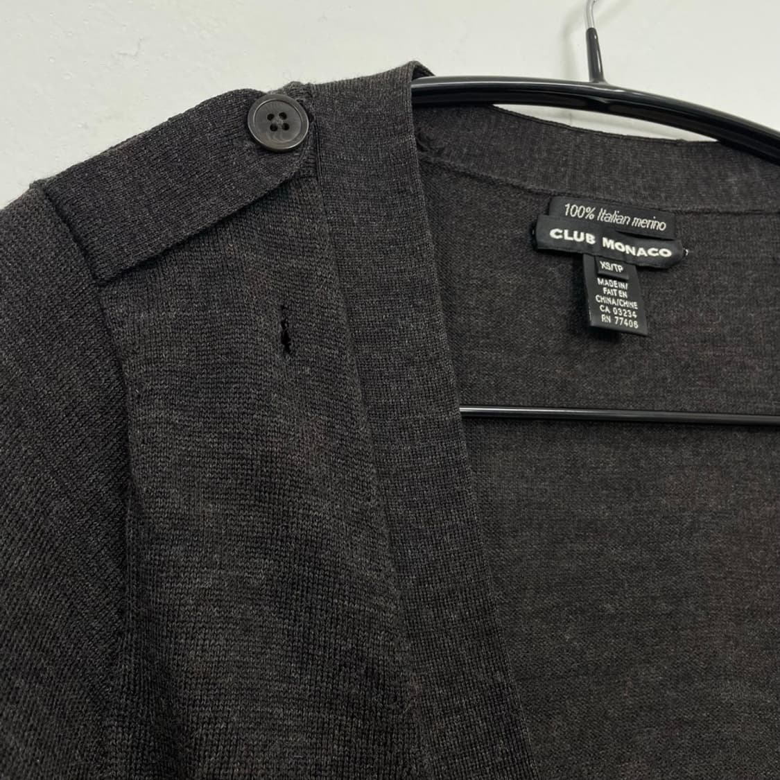 클럽모나코 차콜 메리노울 버튼업 크롭 가디건  XS 상품이미지4