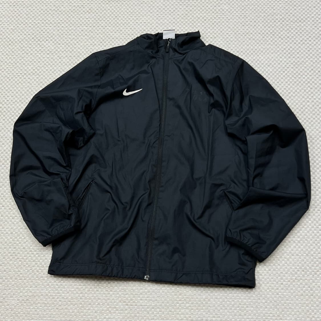 나이키 스우시 바람막이 상품이미지3
