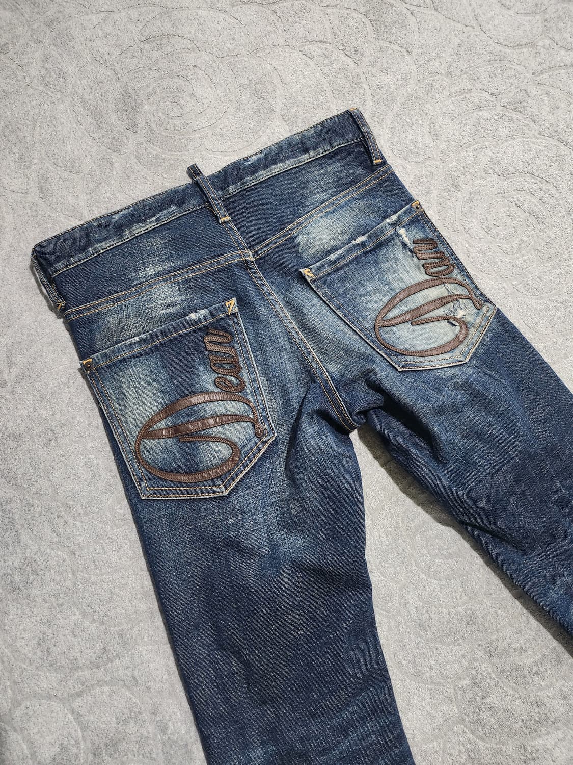 **디스퀘어드2 워싱 데님 팬츠 (슬림핏)-29 상품이미지5