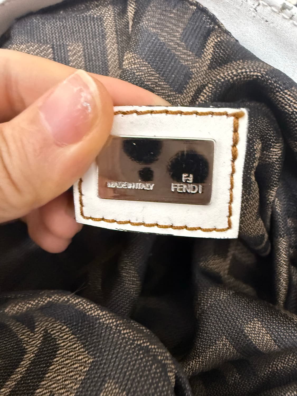 펜디 스파이 백  상품이미지7