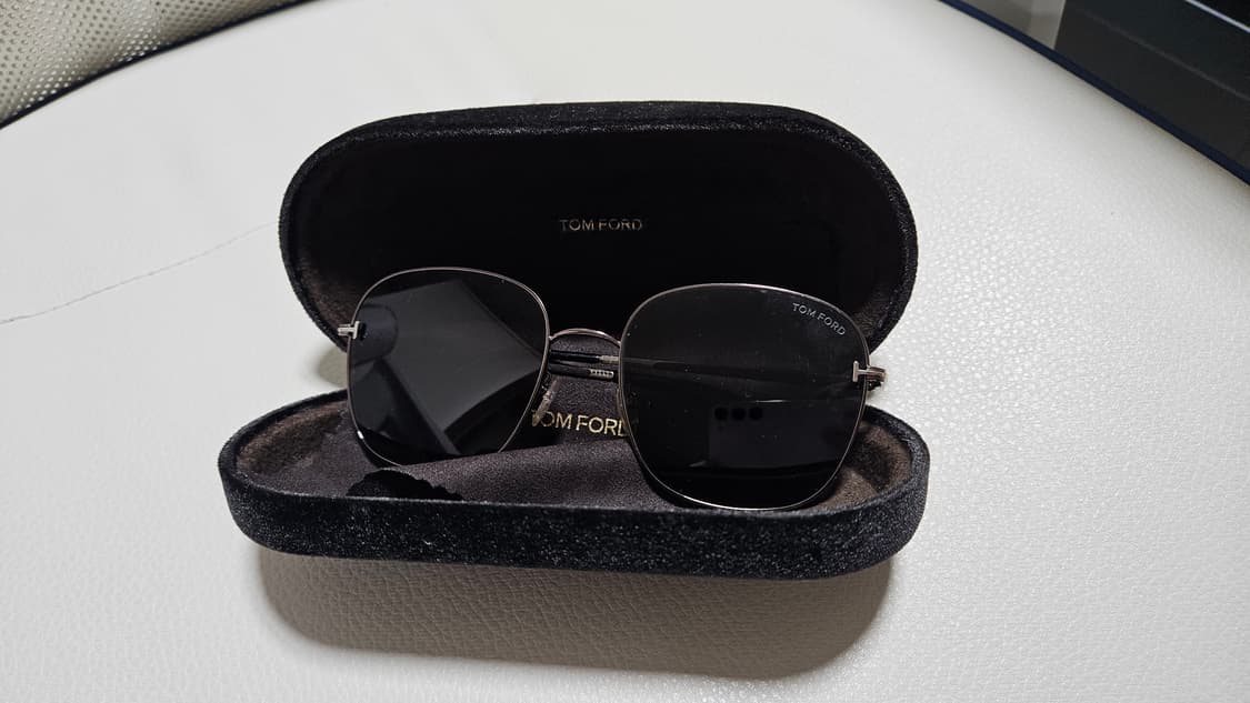 톰포드 선글라스 TF888-k (메탈그레이 컬러) 상품이미지2
