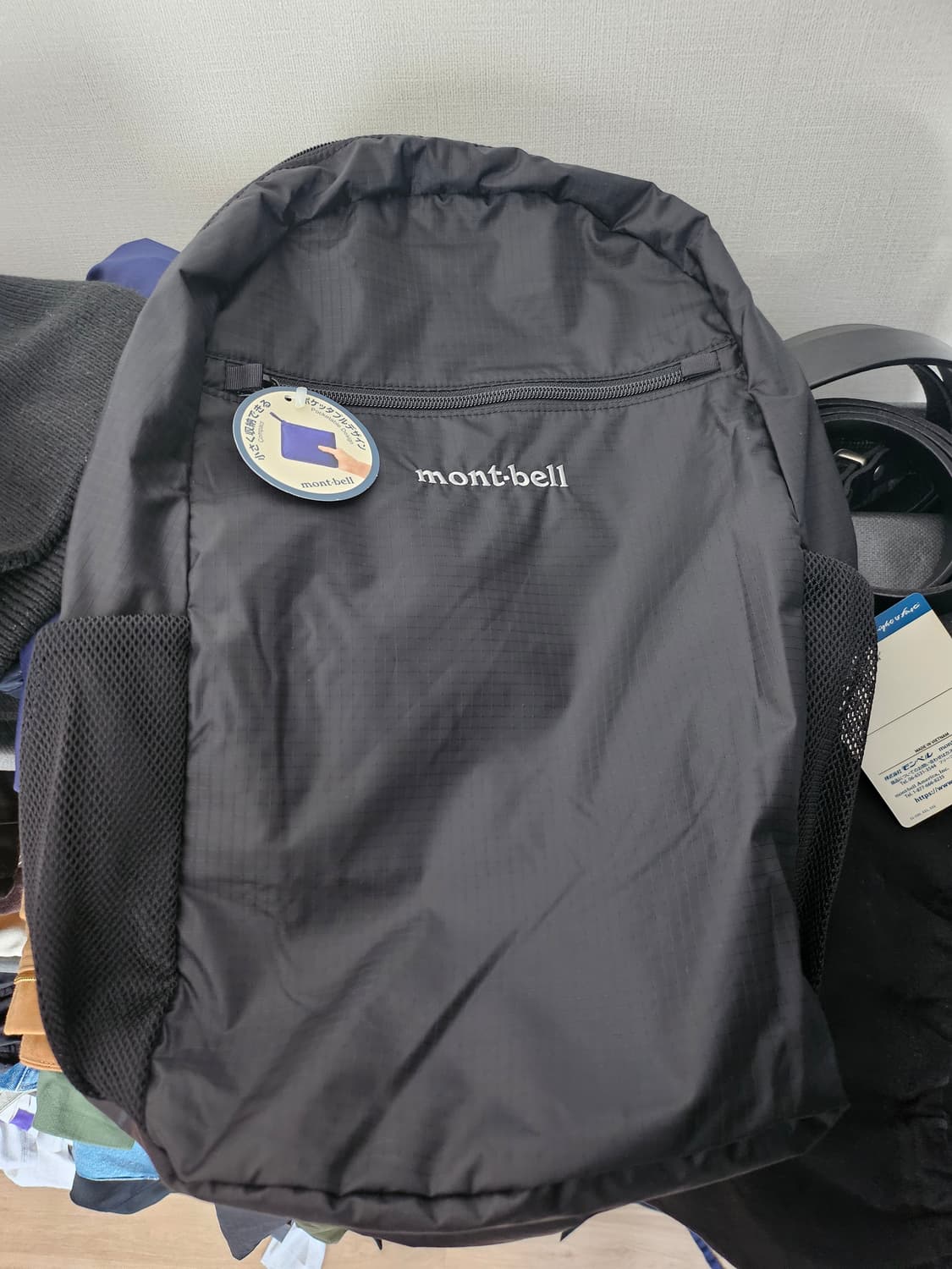 몽벨 포켓터블 백팩 20리터 블랙 새상품 상품이미지1