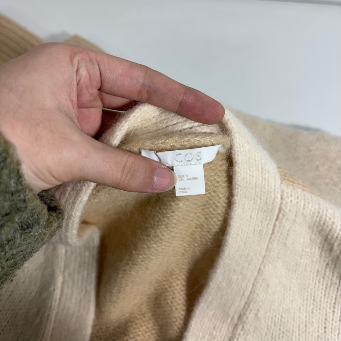 95 S-M 코스 COS 크림베이지 루즈오버핏 알파카혼방 가디건 상품이미지4