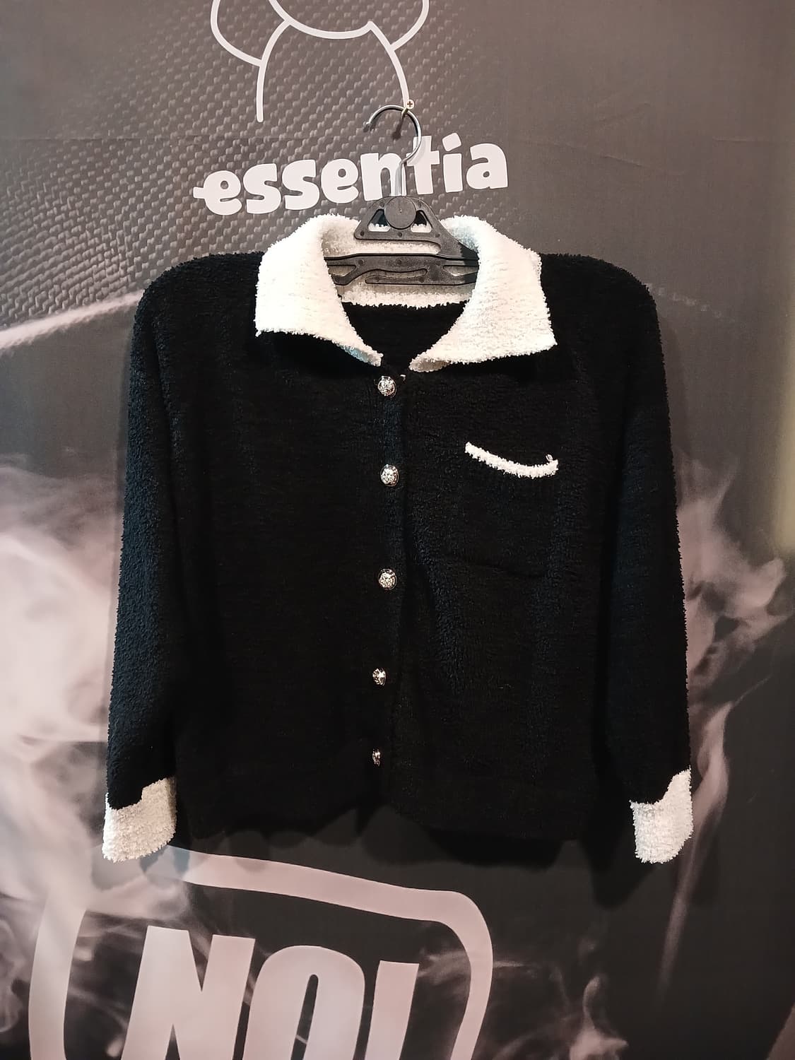 블랙 퍼 크롭 자켓 상품이미지1