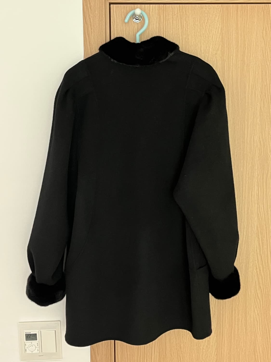 노컨텐츠 울 핸드메이드 코트 블랙 상품이미지2