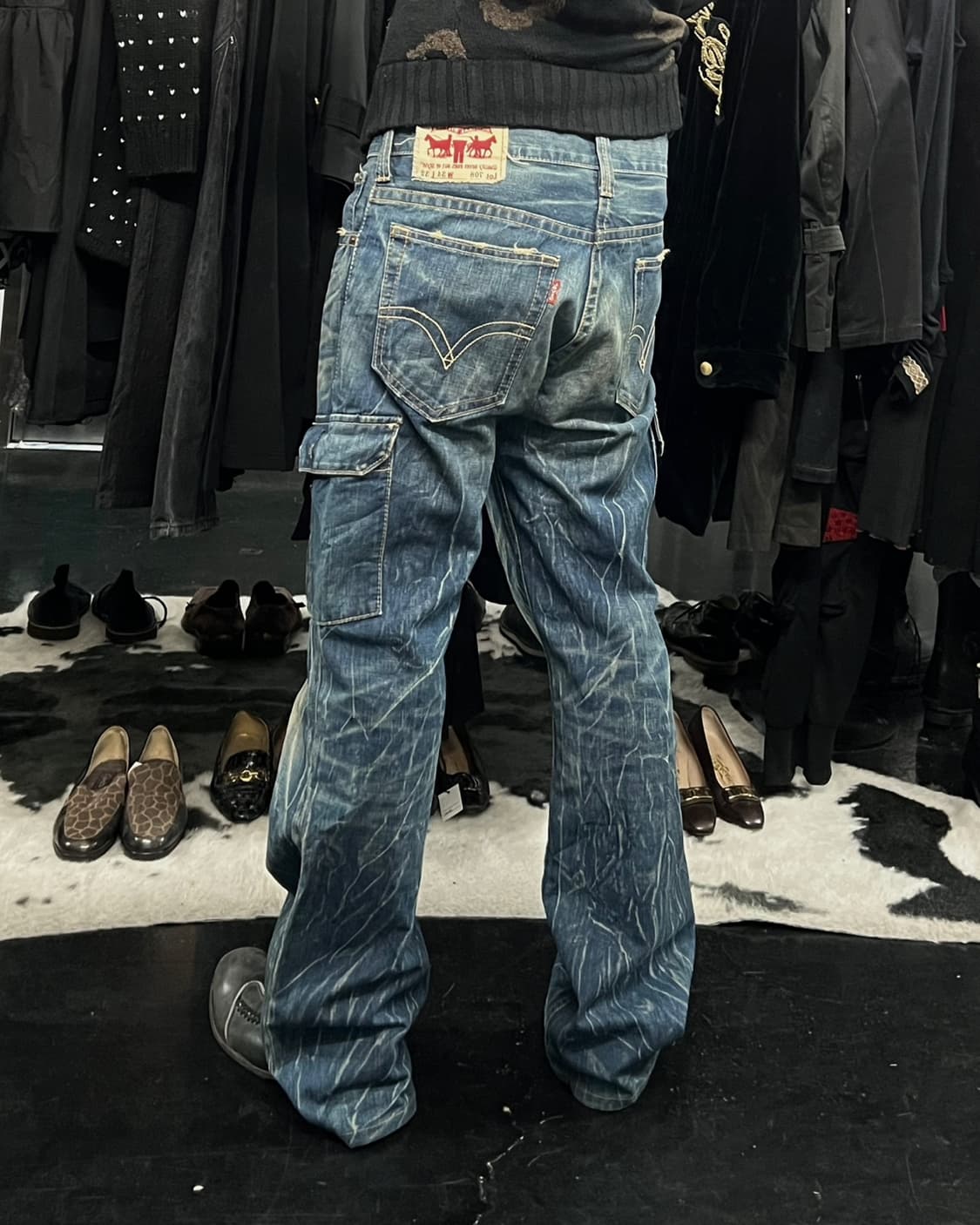 Levi's 708 W34 L32 스크래치 패턴 카고 팬츠 상품이미지1