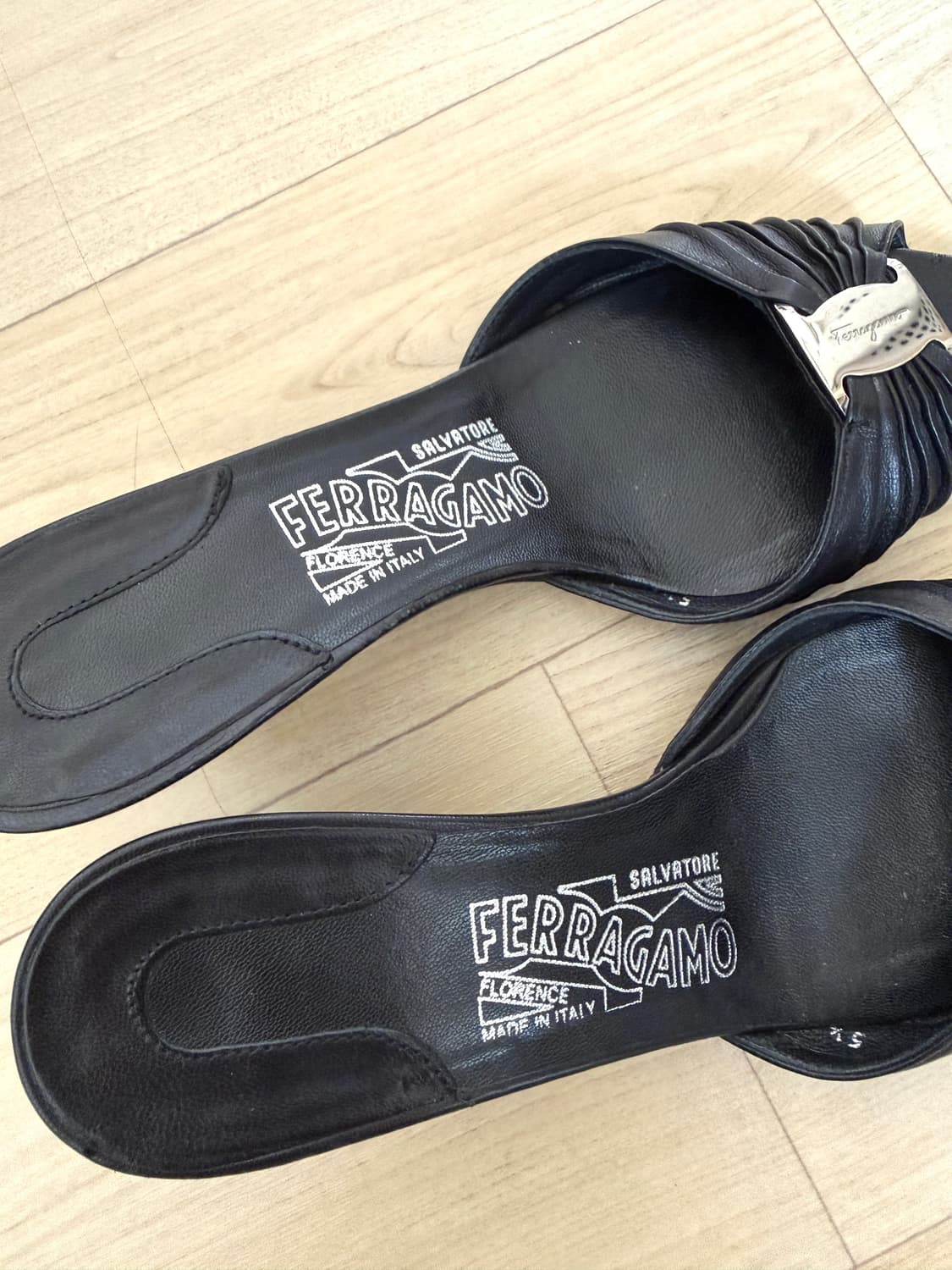 페라가모 키튼힐 샌들 (225-230) 상품이미지4