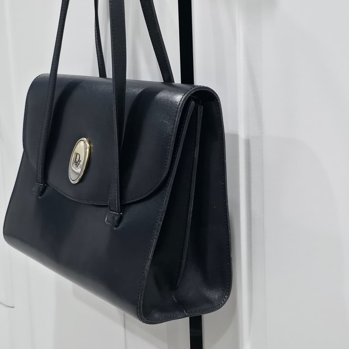 디올 dior 로고 플랩 핸드백 토트백 상품이미지3