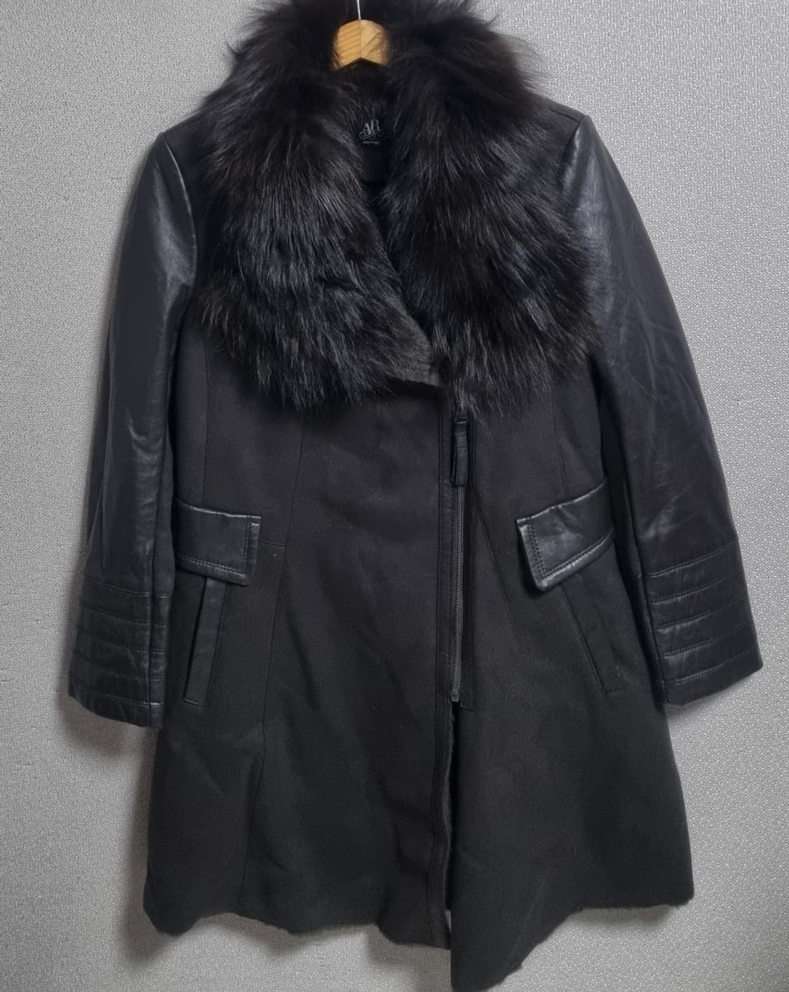 77) 아르덴미즈 카키브라운 양가죽/폭스퍼 무스탕 자켓 상품이미지1