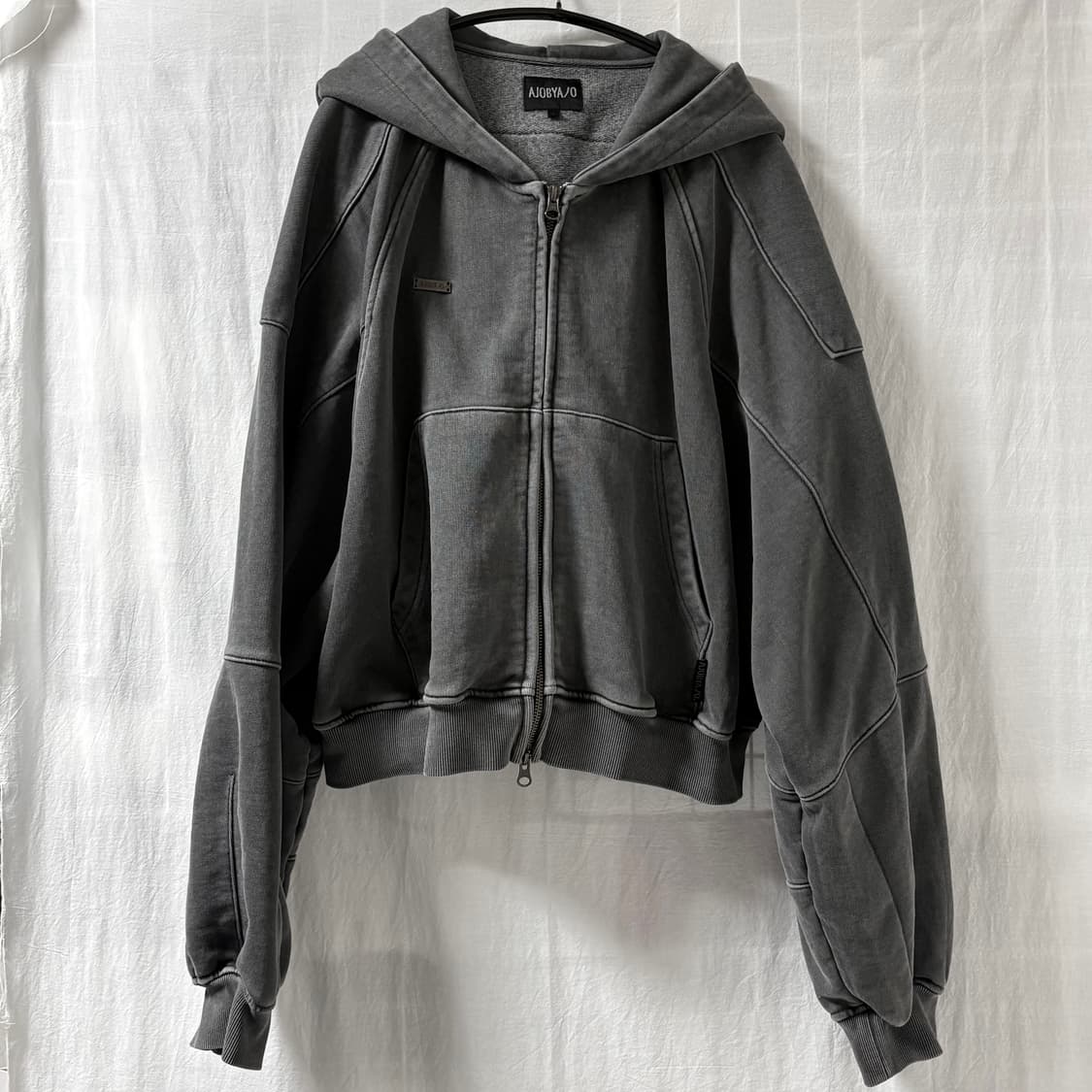 [L]. 단종된 아조바이아조 크롭 후드집업 [CHARCOAL] 상품이미지4
