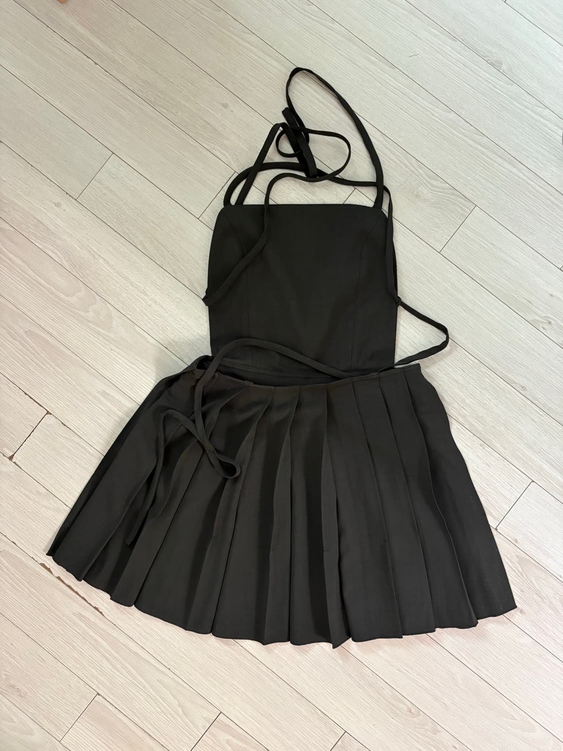 로우클래식 pleated mini dress 차콜 S사이즈 상품이미지3