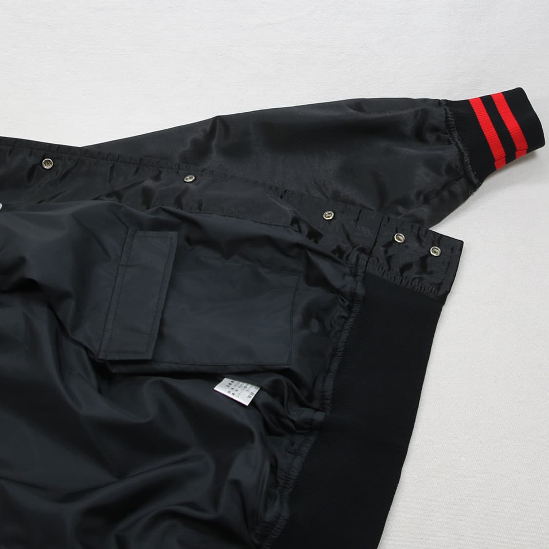 (착용컷) 미즈노 스타디움 자켓 (남성용 100) 상품이미지9