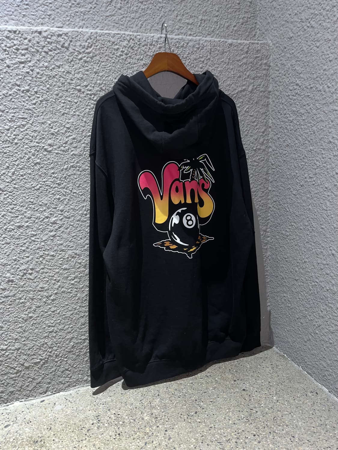 반스 8볼 로고 후드티 상품이미지1