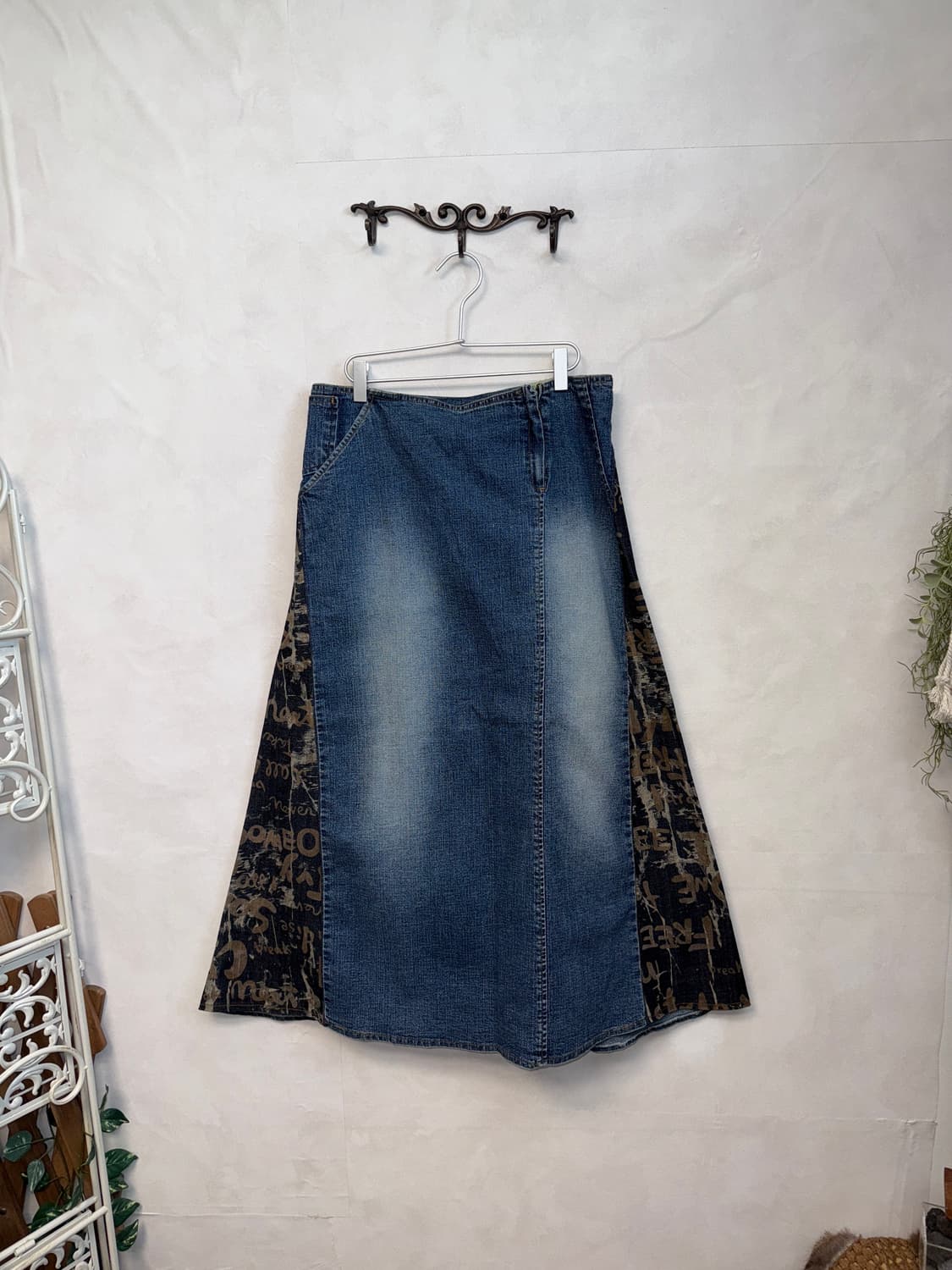 Washing denim side lettering maxi skirt  상품이미지1