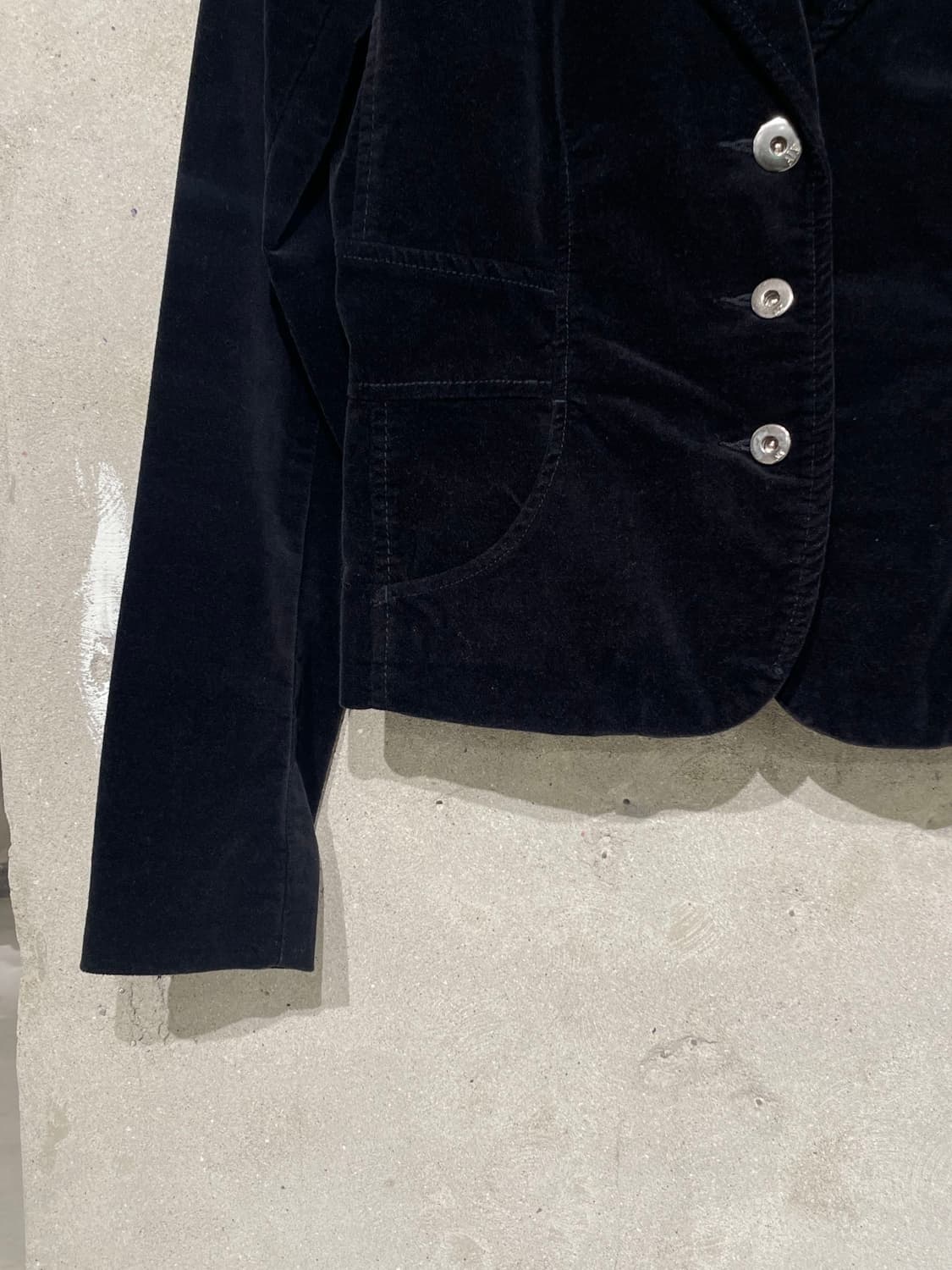 아르마니 익스체인지 블랙 슬림 벨벳 자켓 상품이미지4